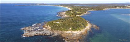 Crookhaven Heads Lighthouse - NSW (PBH4 00 9854)